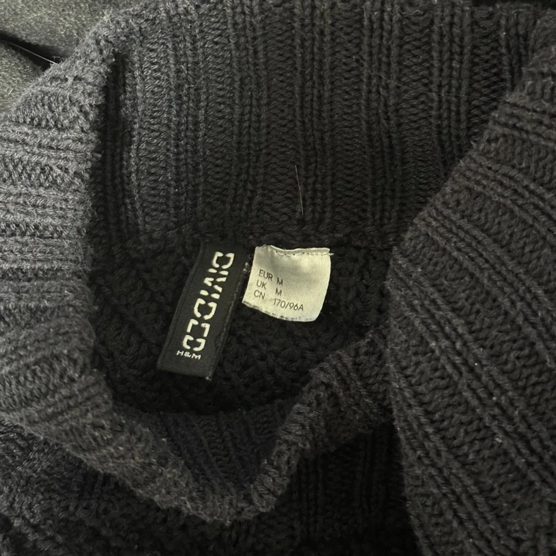 Stickad tröja - 91