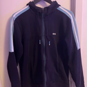 Boss hoodie - Bra skick 