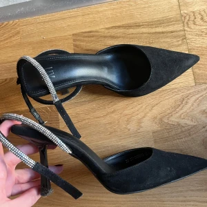 Klackskor  - Skor från dinsko, storlek 39. Jättebekväma att gå i.   