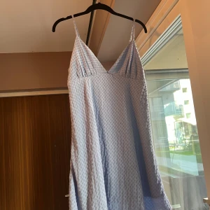 Klänning  - Fin klänning från Zara