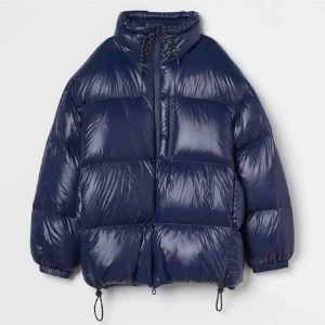 Dunjacka  - Jacka till vintern så populär och helt slutsåld. Perfekt och så snygg färg. Väldigt bra skick. Har vanligtvis strl S💕🎀