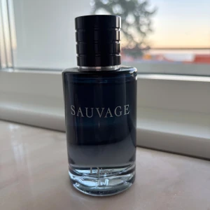 Dior Sauvage - 100ml, nästan full kvar. 