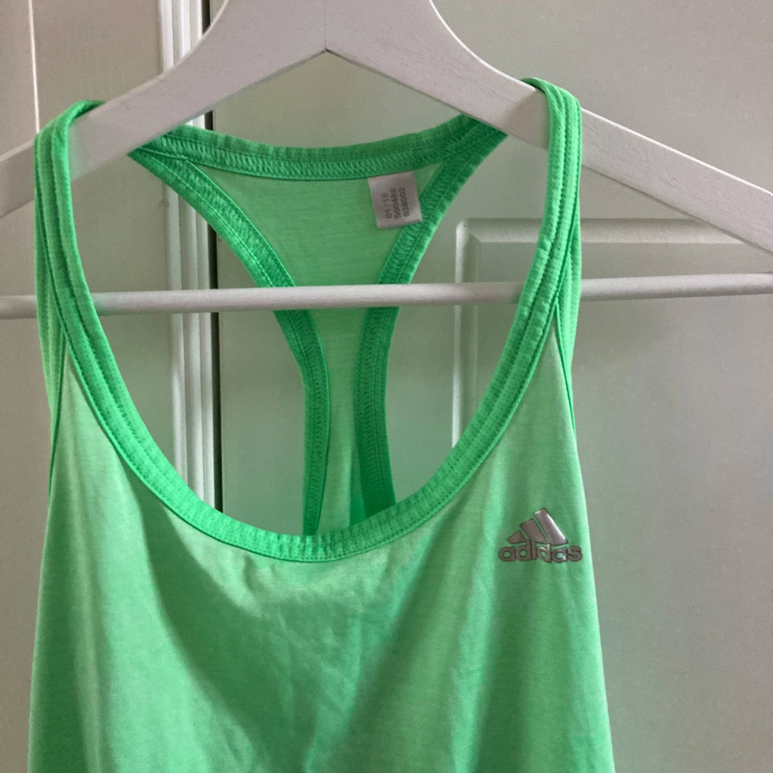 Grön linnetopp från Adidas - 90