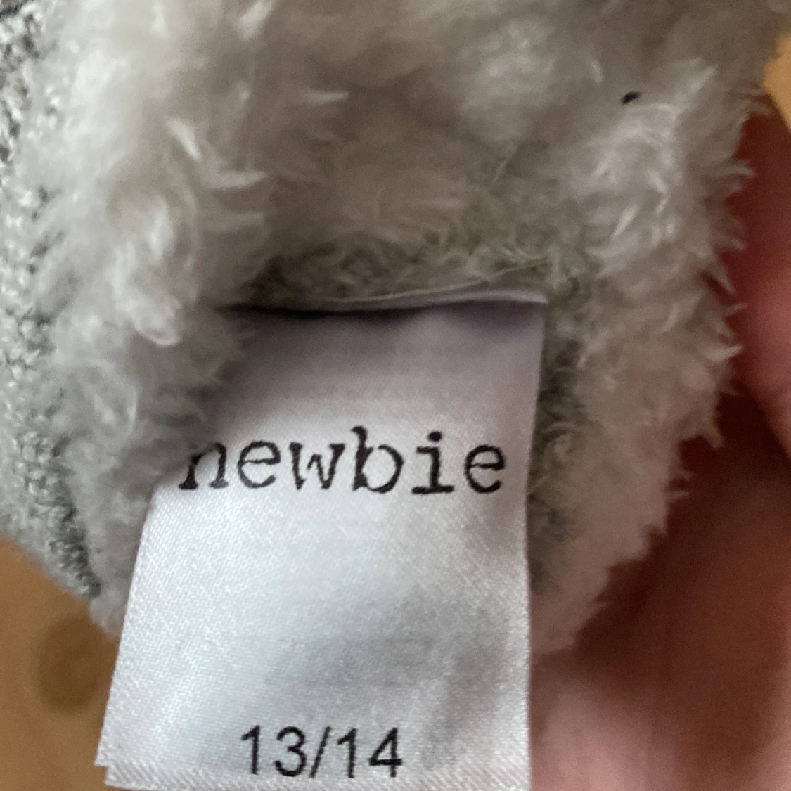 Grå stickade babysockor från Newbie - 92
