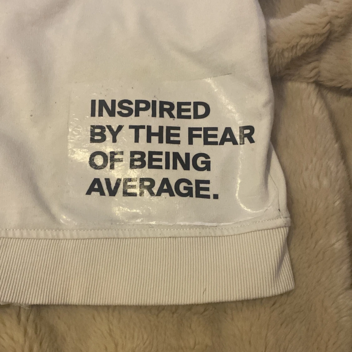 Vit hoodie med tryck - 2