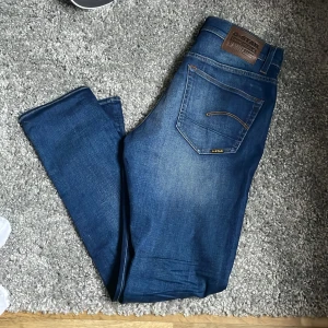 G-Star raw jeans - Riktig fräscha jeans som endast är använda två gånger | skick 9/10 | hör av för mer frågor eller funderingar!