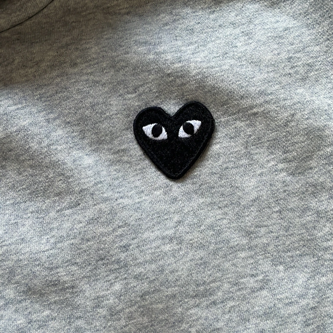 Grå hoodie från Comme des Garçons - 2