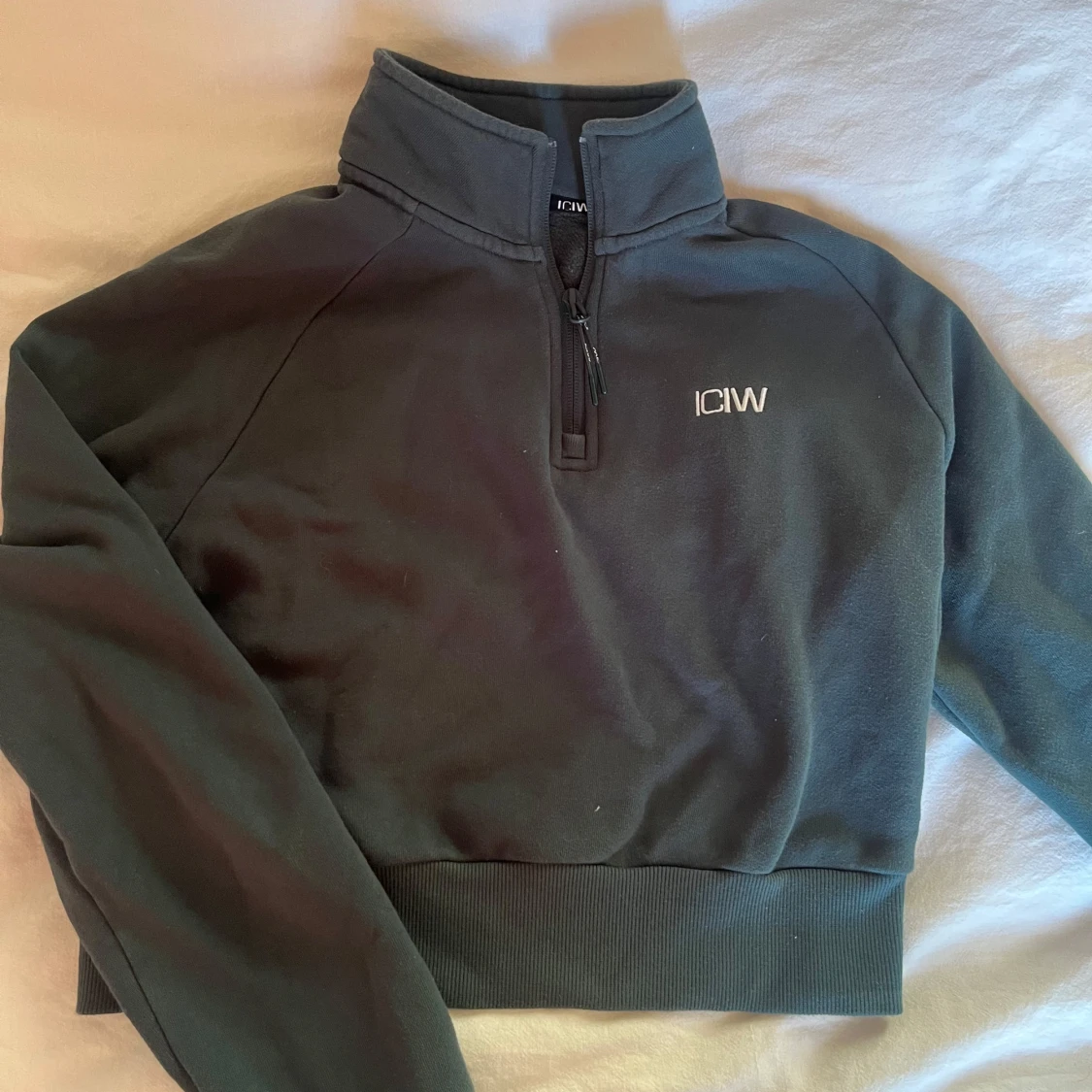 Mörkgrön träningströja