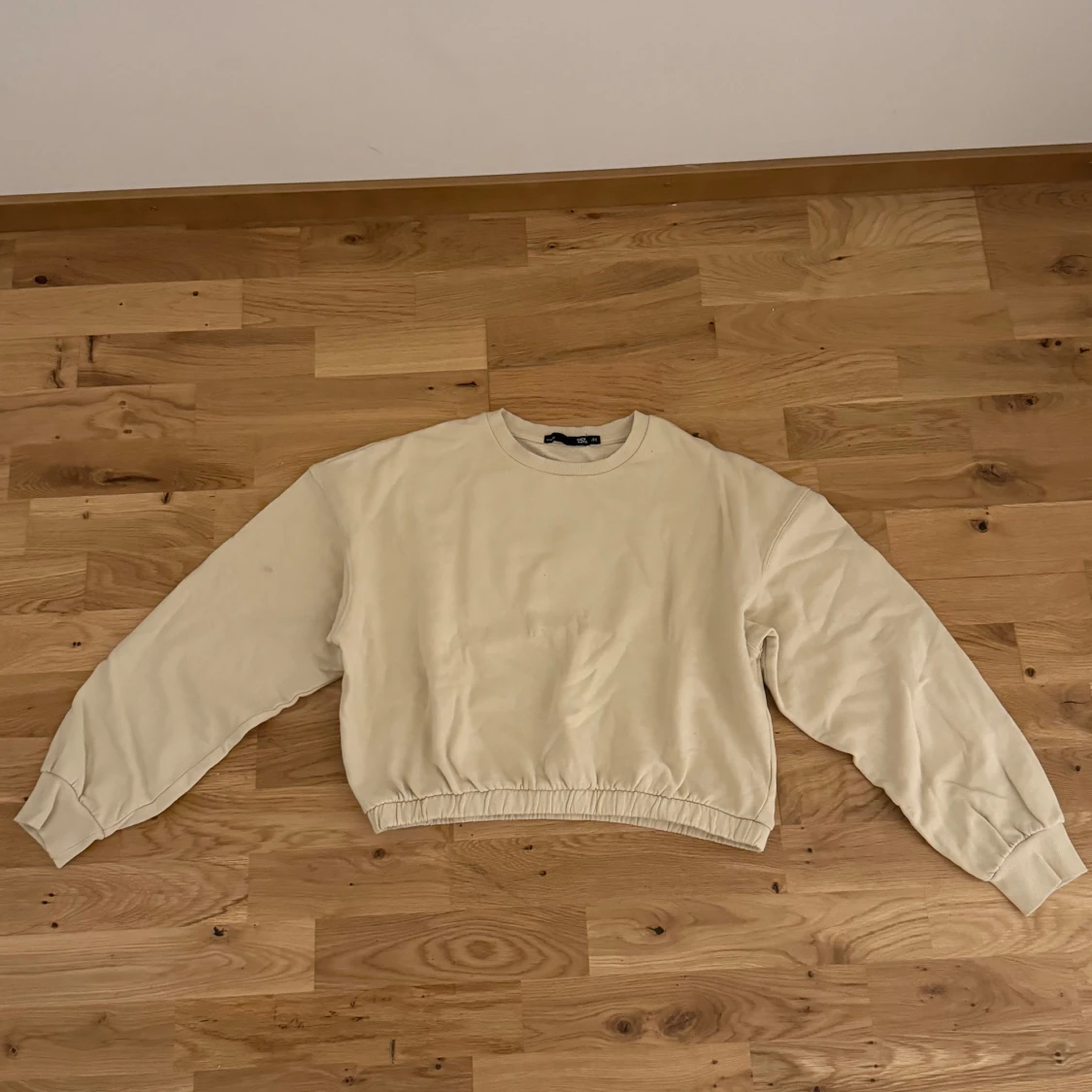 Beige sweatshirt 