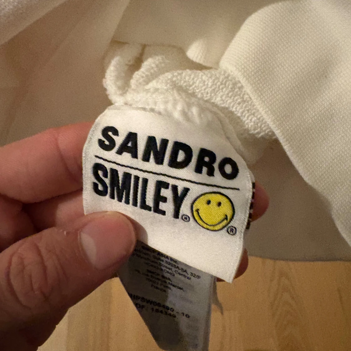 Vit hoodie från Sandro med smiley - 92