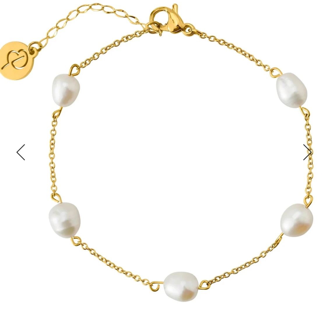 Guldarmband med pärlor