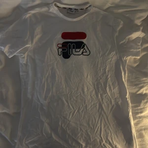 Fila T-Shirt - Helt oanvänd fila T-Shirt pga fel storlek