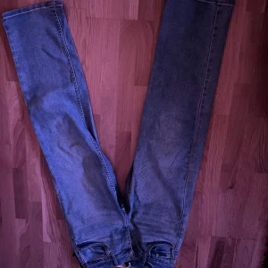 Levis jeans - Denimblå Levis jeans passar storlek S.              Skriv vid funderingar
