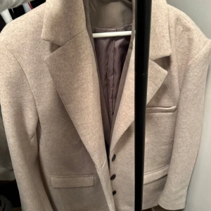 Kappa/blazer Nelly - Använd 3 gånger. Står 40 men mer 38