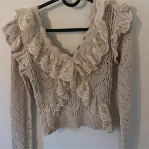 Volang tröja - Super fin, köpt här på plick inte andvänd.