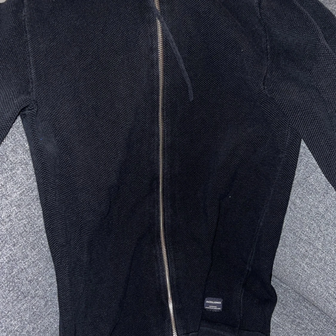 Svart ziphoodie från jack & jones