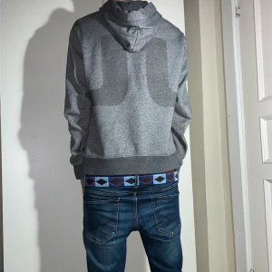 J.Lindeberg hoodie - As snygg J.Lindeberg hoodie. Storlek M. Skickar helst med PostNord. 