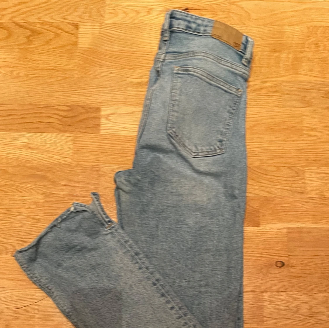 Blå jeans från Levis - 1