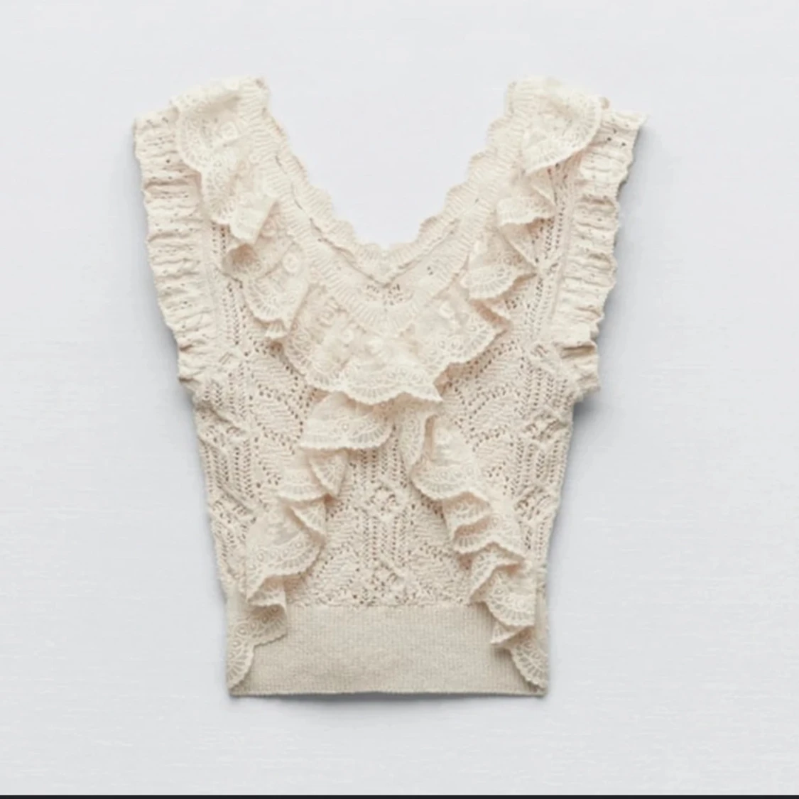 Zara Vit spetsblus med volanger - 1