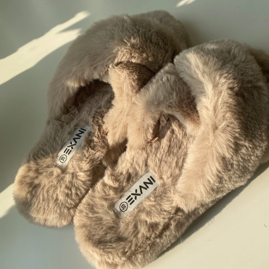 Fluffiga tofflor - 90