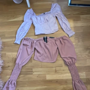 Lila Crop tops - Lilaaktiga magtröjor med puffiga ärmar, nytvättad