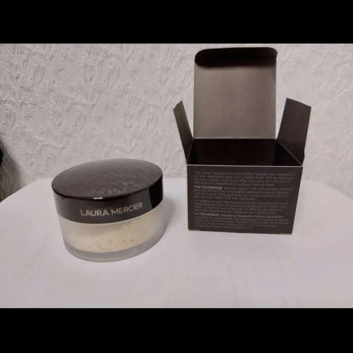 Laura mercier powder  - 91