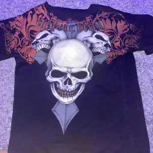 Släpper inte billigt extra rare affliction tshirt xs