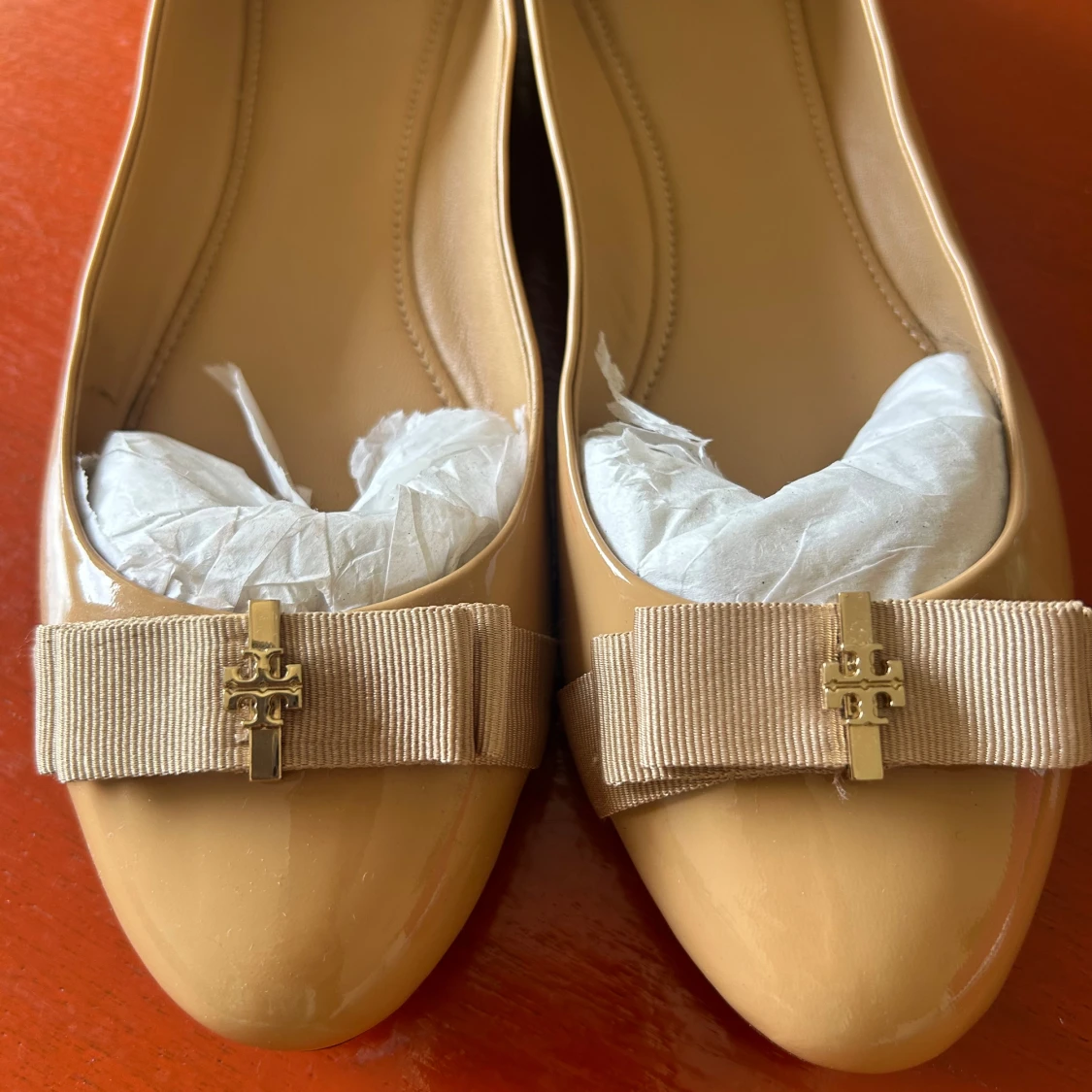 Beige ballerinaskor från Tory Burch - 90