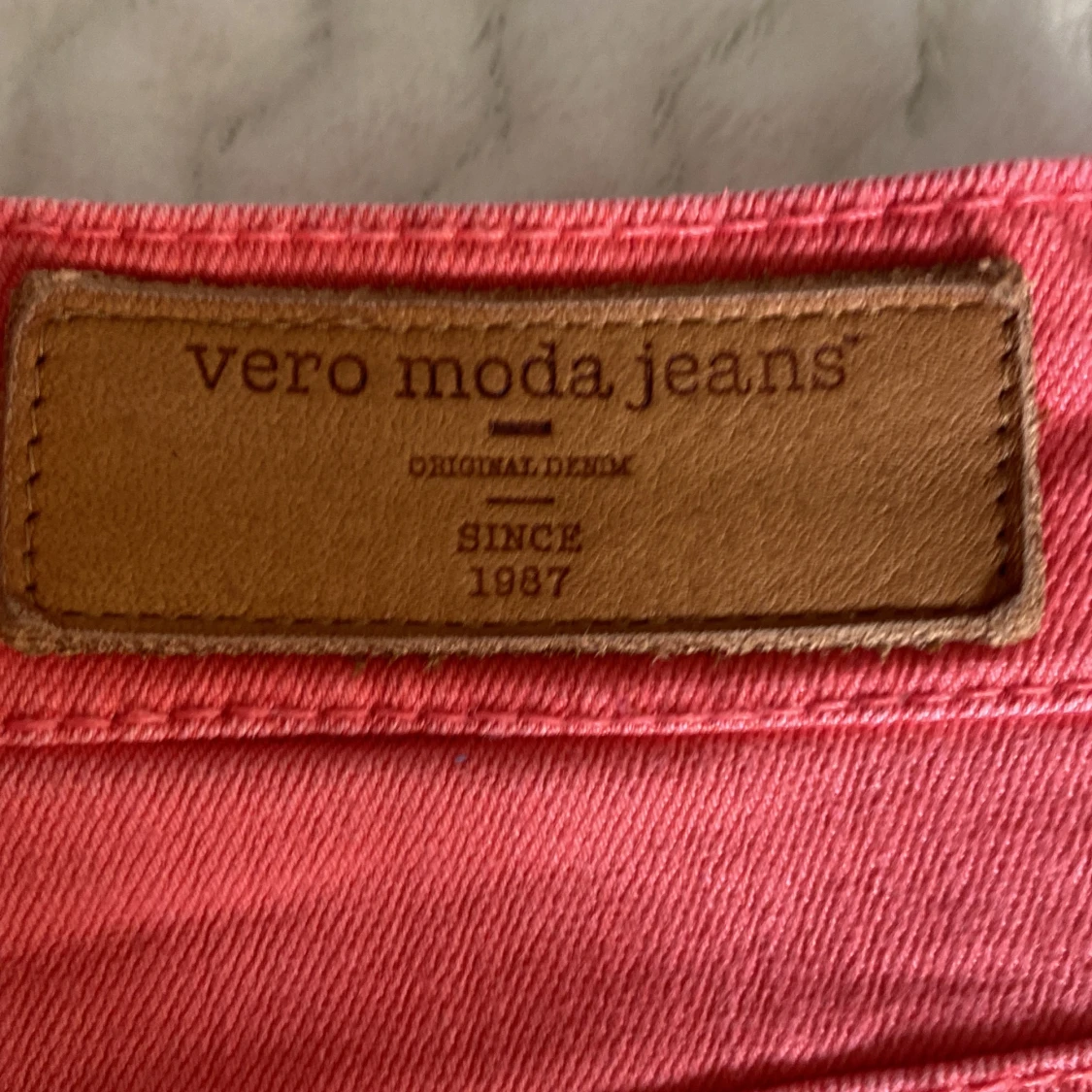 Röda jeans från Vero Moda - 28