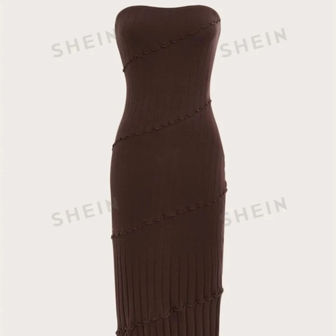 Klänning off shoulder