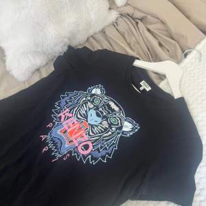 Superfin Kenzo T-shirt i nyskick❤️‍🔥 nypris: 950kr