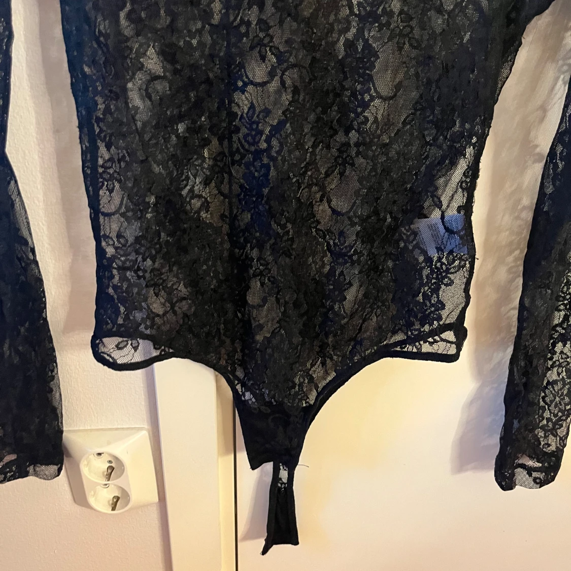 Svart spetsbody från Bik Bok - 90