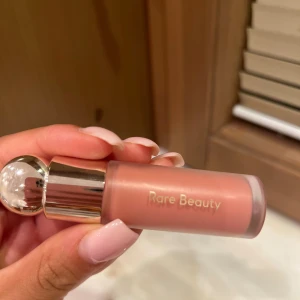 Rare beauty bliss - Aldrig använd, bara testat på handen. Går ej ner i pris