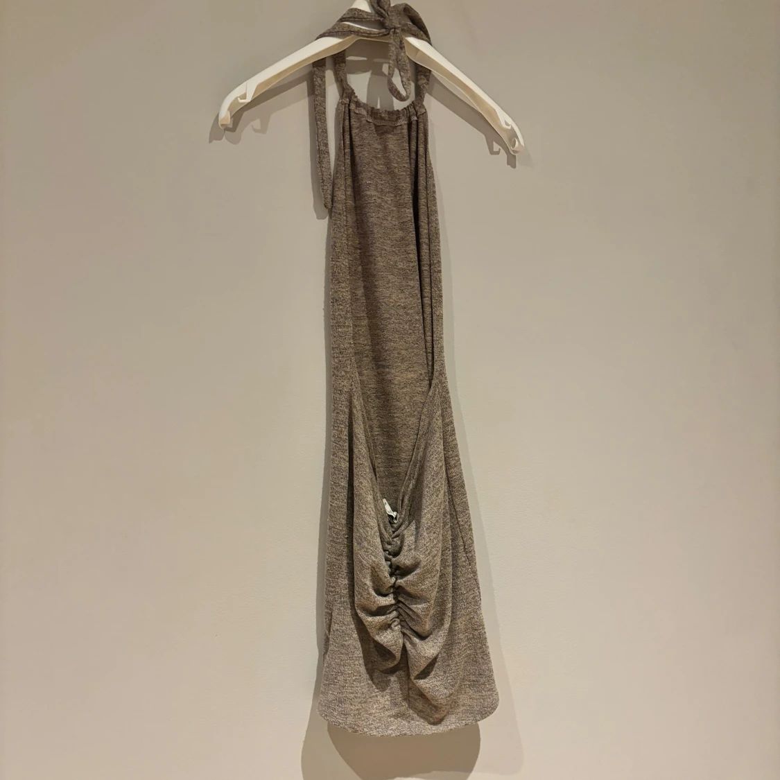 Brun klänning från NLYONE - 91