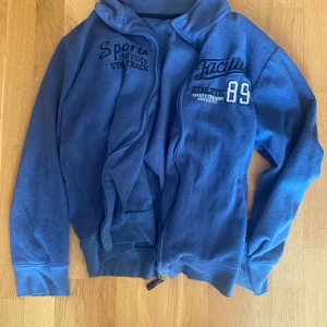 Blå tröja  - Blå tröja, jättemjuk🥰storlek L