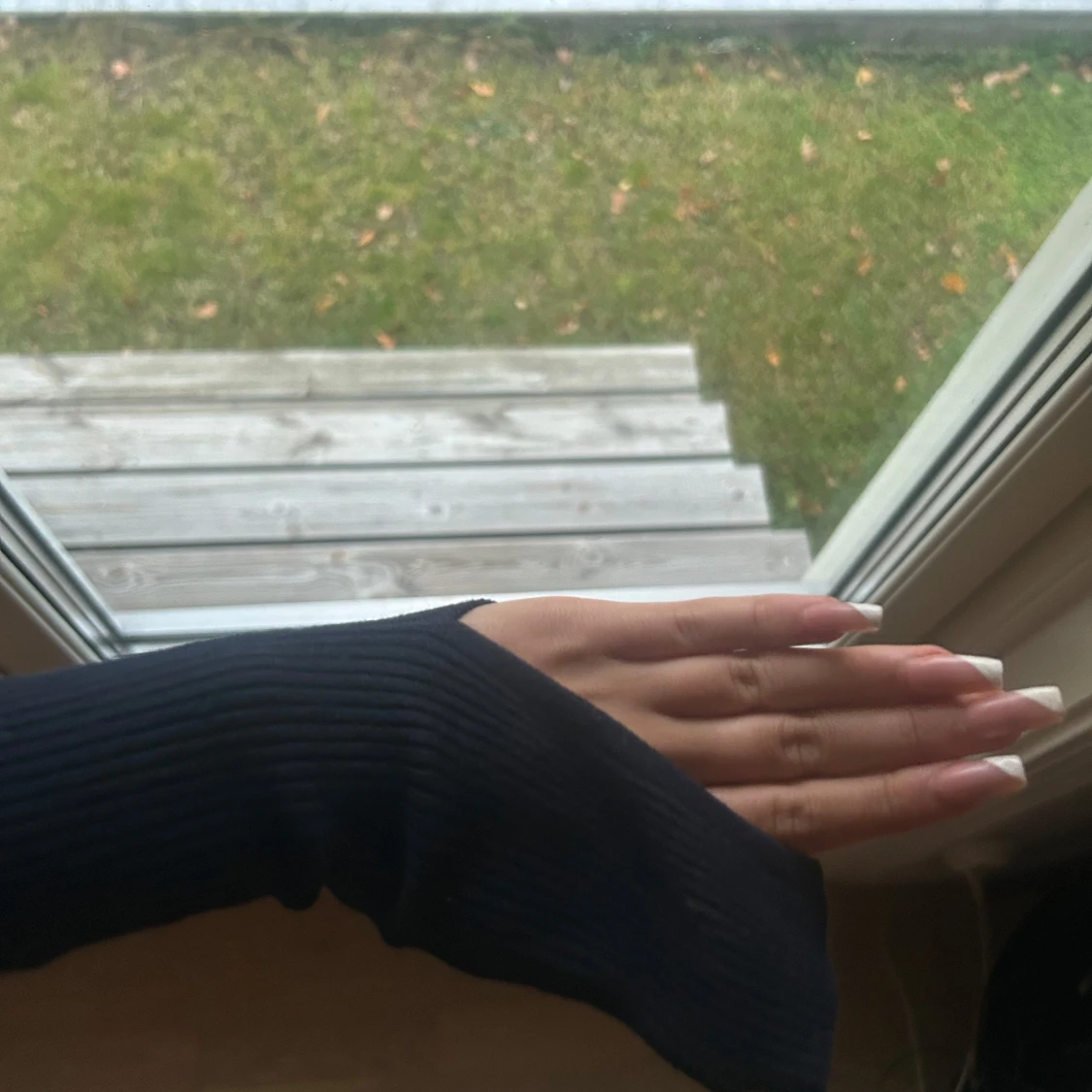 Mörkblå tröja - 91