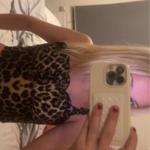 Leopard topp - Jätte snygg leopard topp i storlek S från SHEIN💗💗