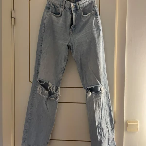 Jeans från Gina - Bra skick använd för år sen o nu ligger dom bara i skräpar