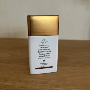 DRUNK ELEPHANT Bronzing drops  - Säljer denna då jag inte får någon användning av den. Helt oanvänd, endast testad en gång på handen 🌸