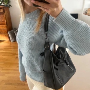 Väska - Superfin väska som ej kommer till användning😍