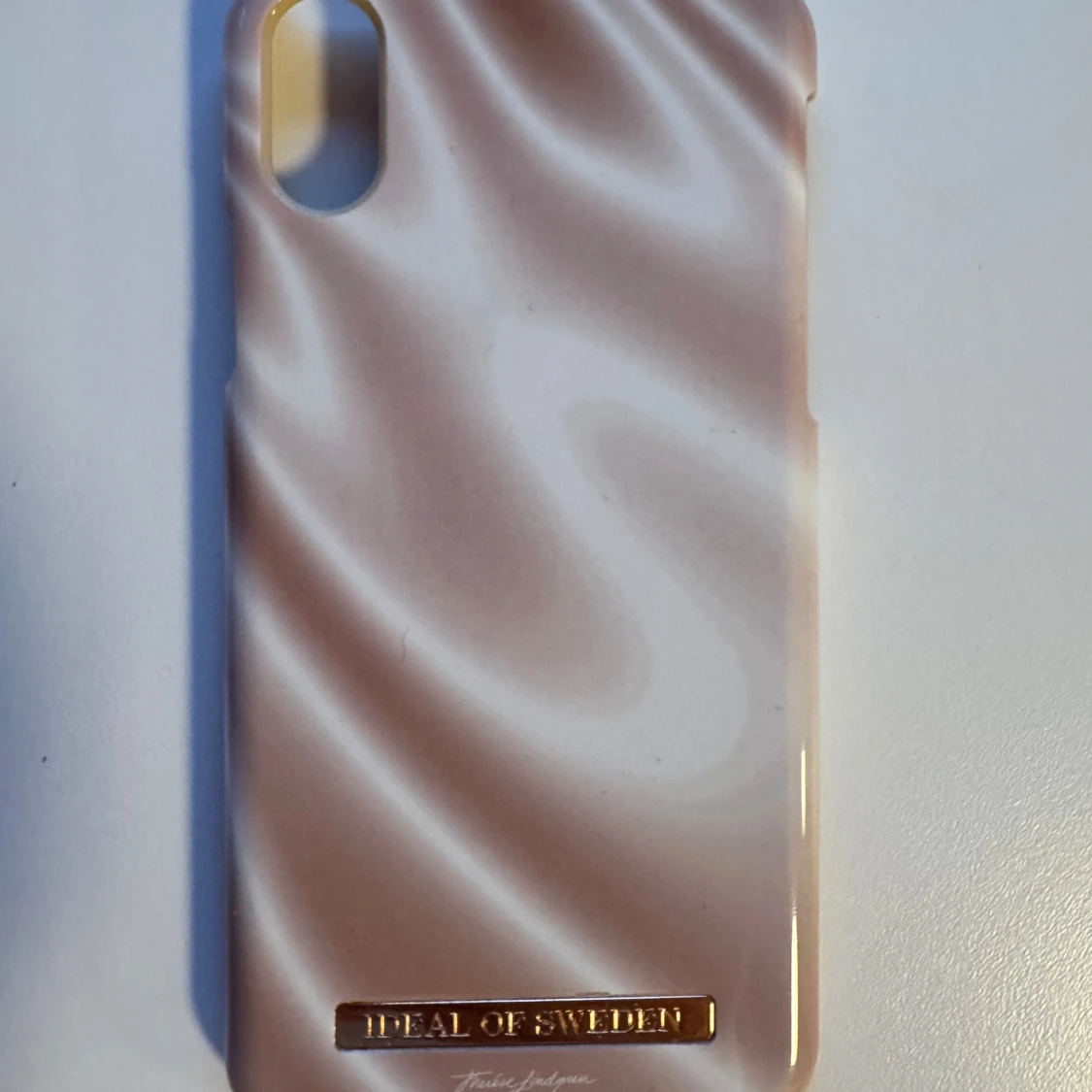 Mobilskal från Ideal of Sweden - 93