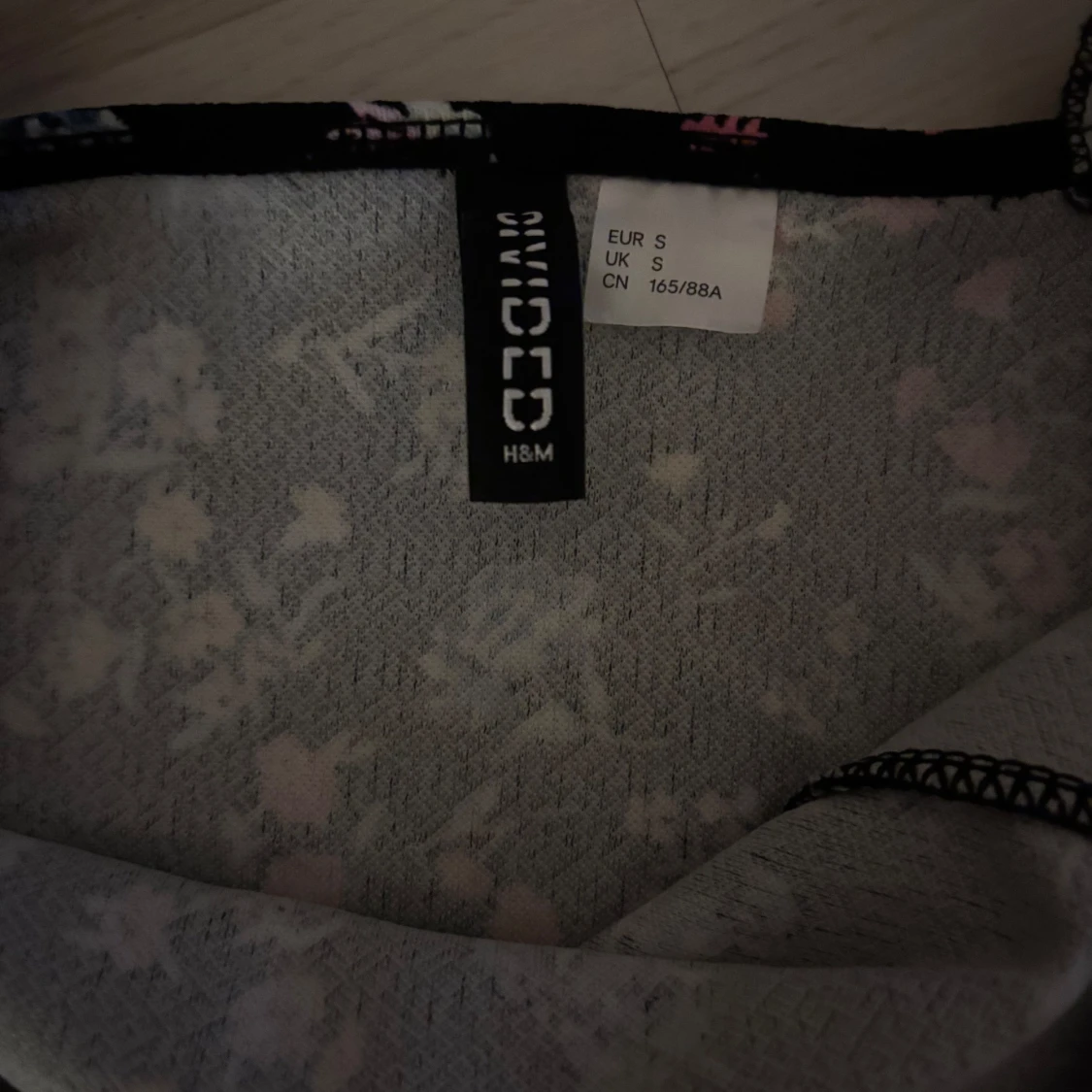 Blommig klänning från H&M - 91