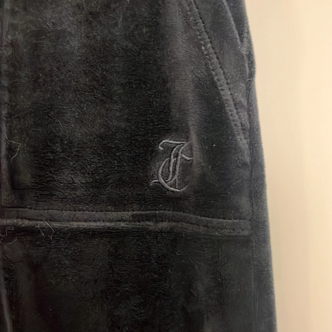 Mörk blåa Juicy Couture byxor - 90