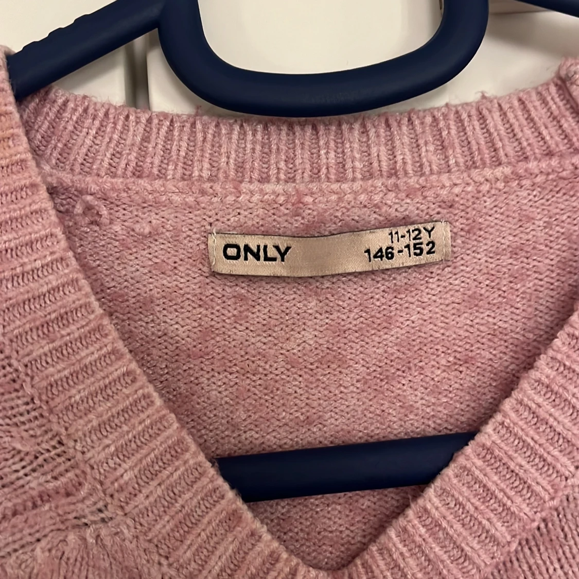 Rosa stickad tröja från ONLY - 90