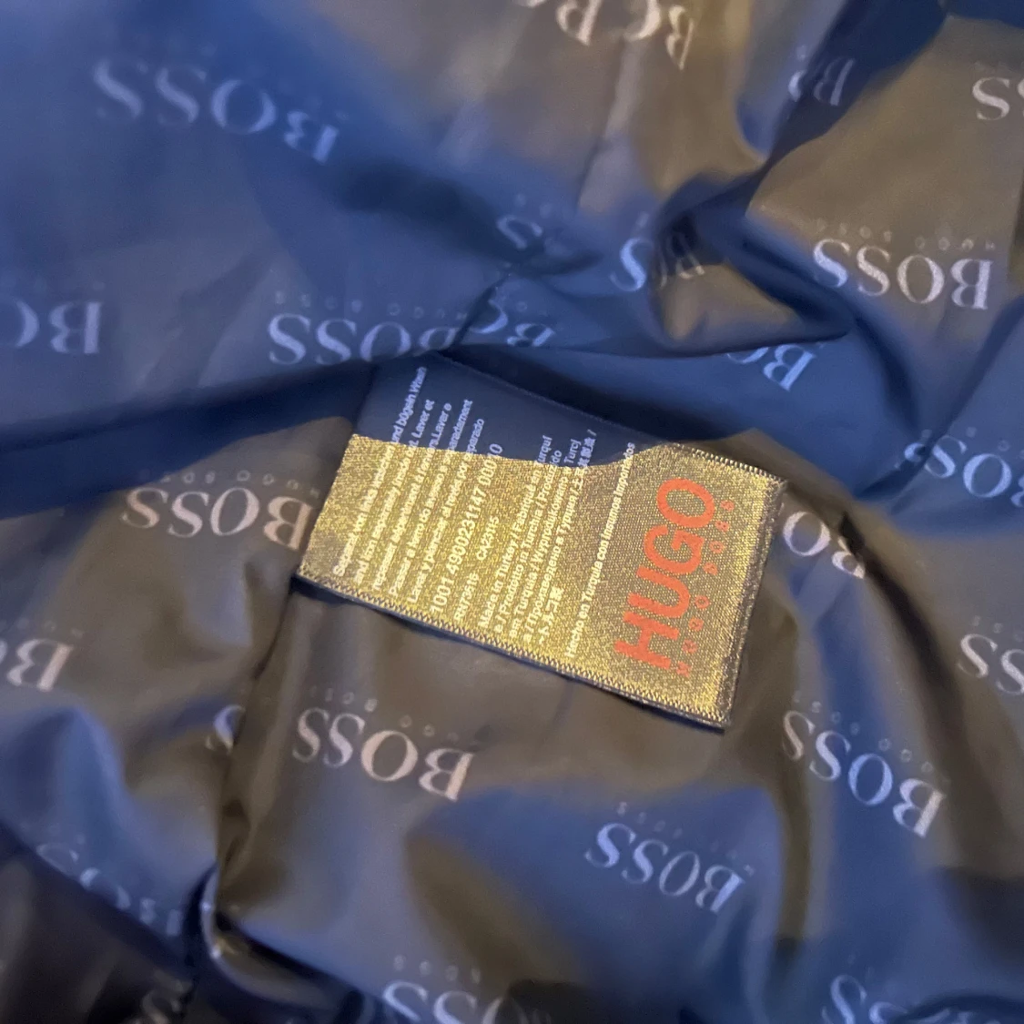 Röd dunväst från Hugo Boss - 92