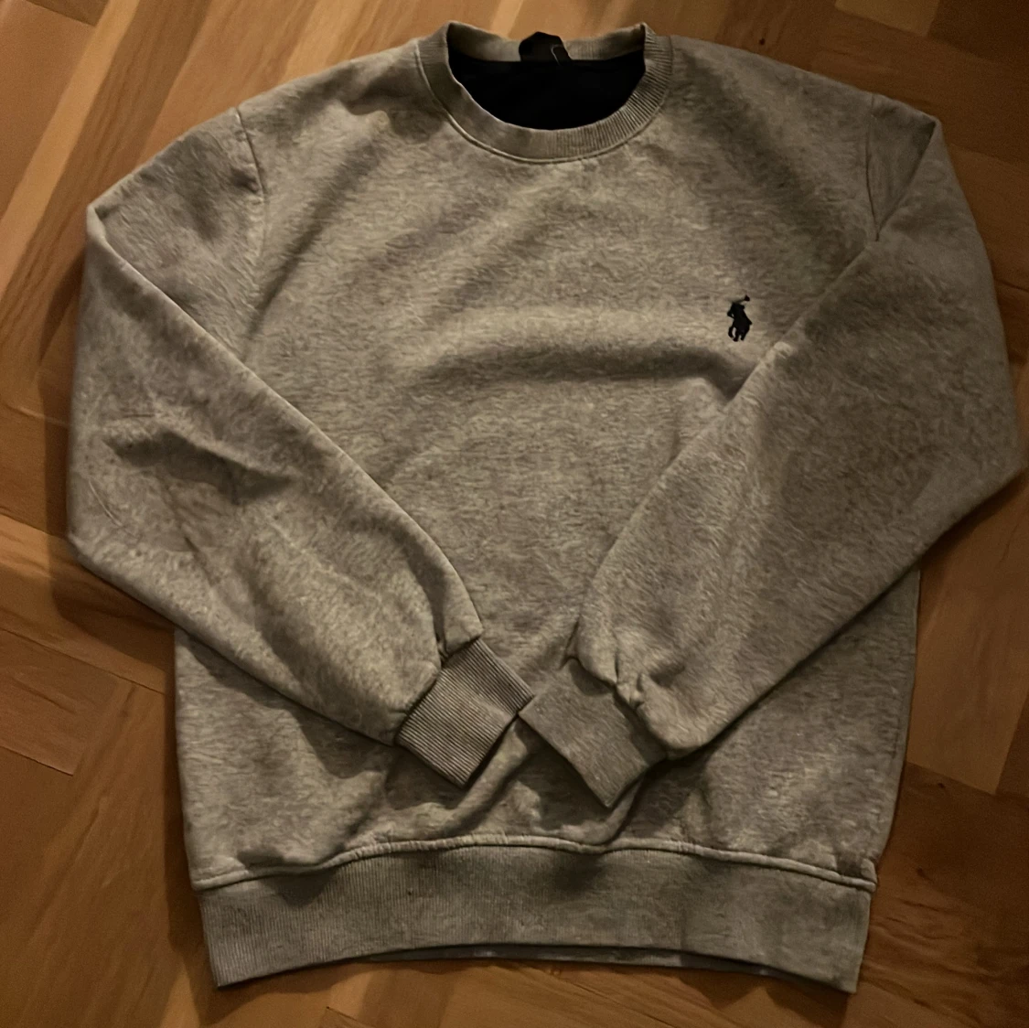 Grå tröja från Ralph Lauren - 90