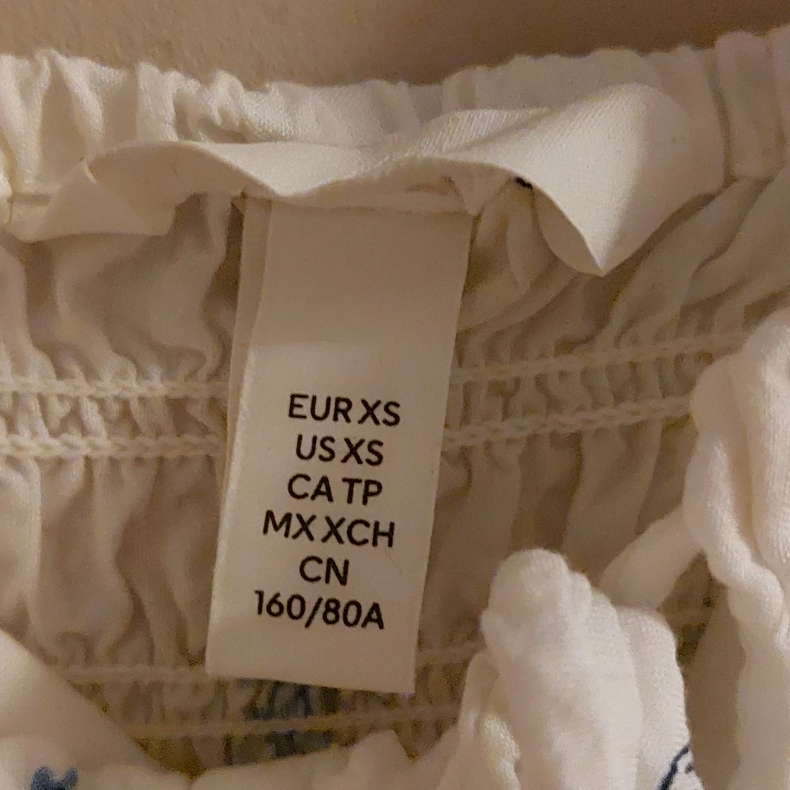 Vit blommig jumpsuit - 3