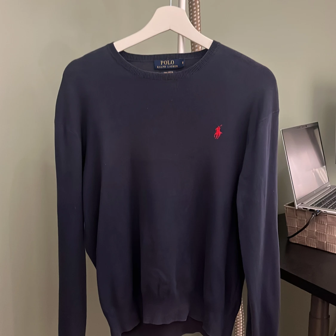 Mörkblå tröja från Ralph Lauren