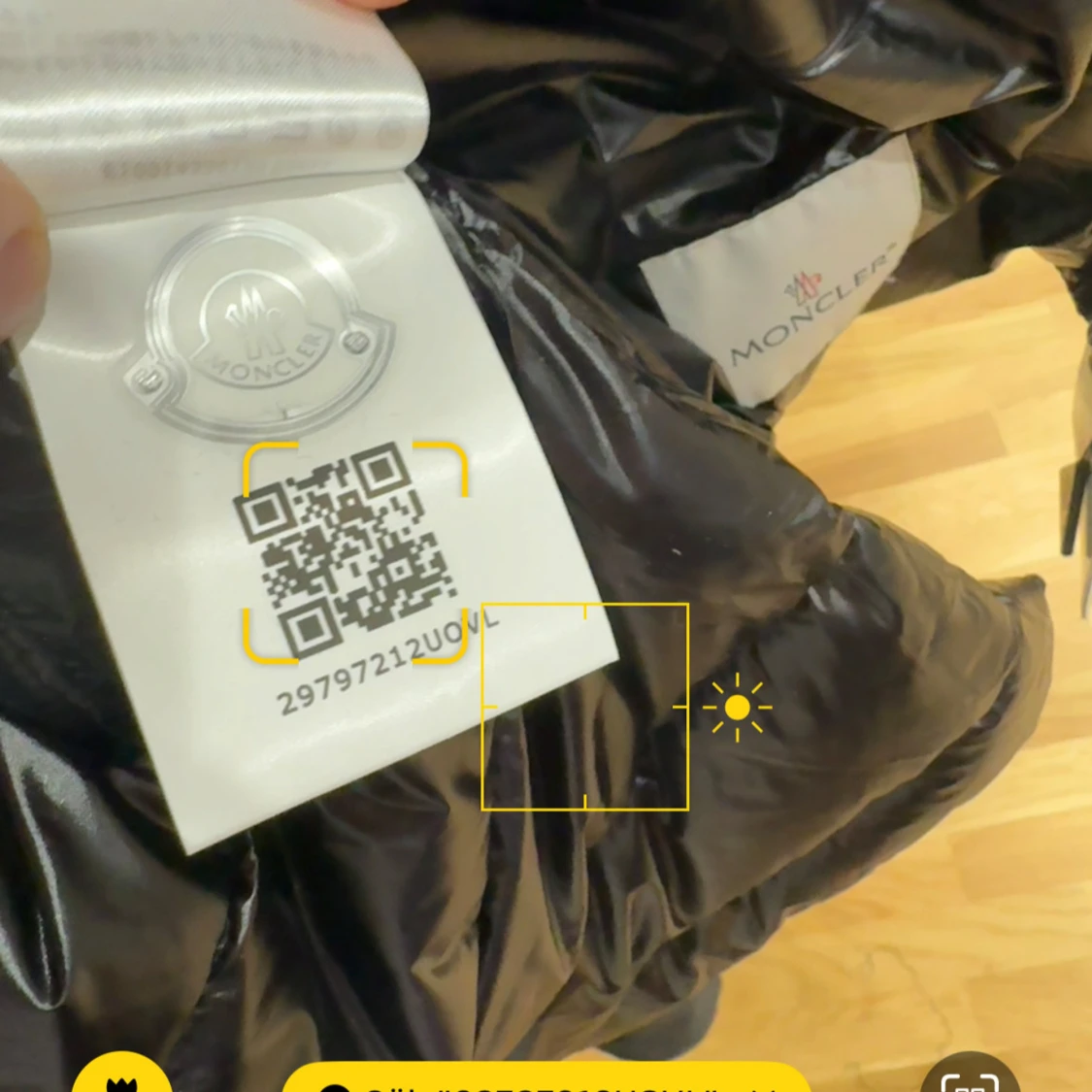 Svart dunväst från Moncler - 4