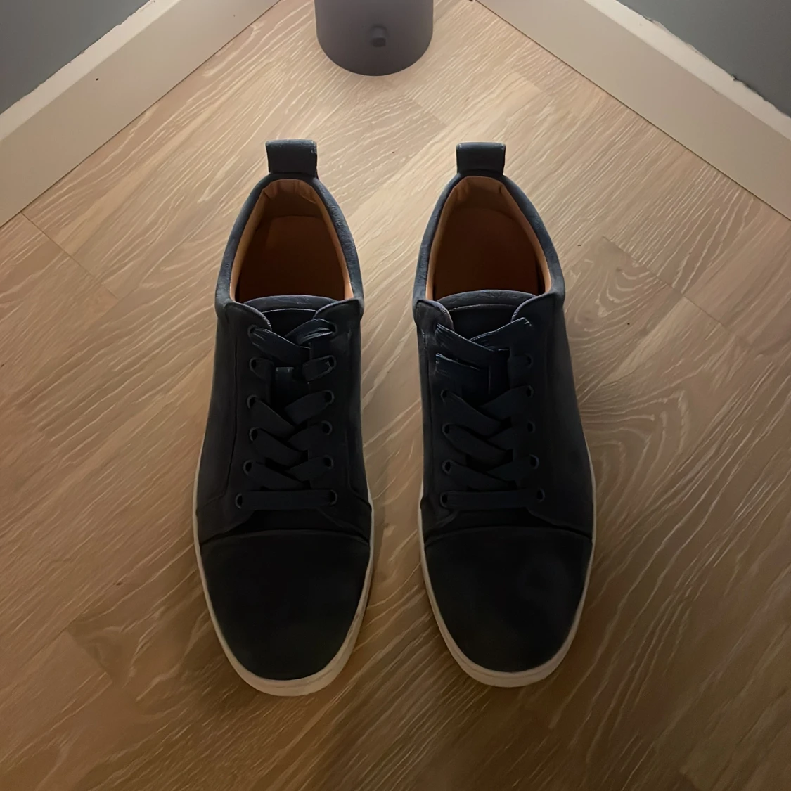 Ljusblå Christian Louboutin I väldigt fint skick - 4